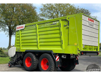Self-loading wagon CLAAS Cargos 8400: picture 3