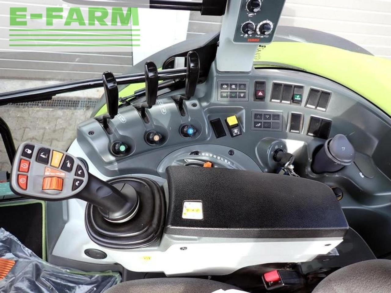 Farm tractor CLAAS arion 450 cis panoramic a43: picture 5