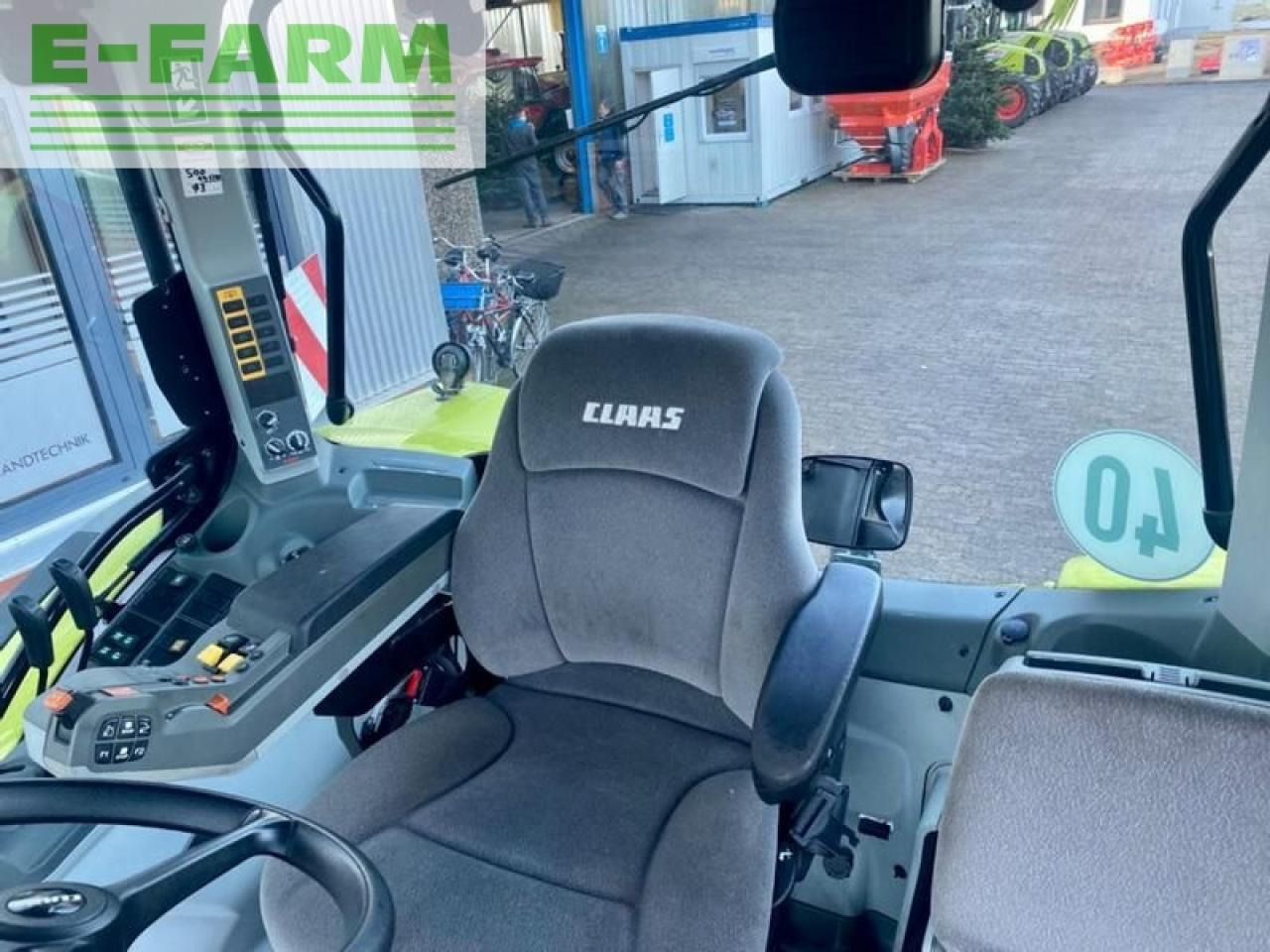 Farm tractor CLAAS arion 510 mit gps ready + fkh + fzw: picture 11