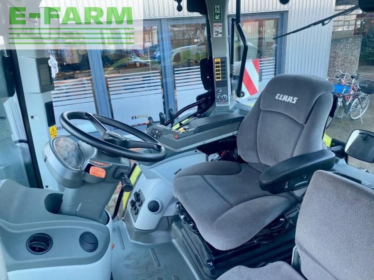 Farm tractor CLAAS arion 510 mit gps ready + fkh + fzw: picture 9