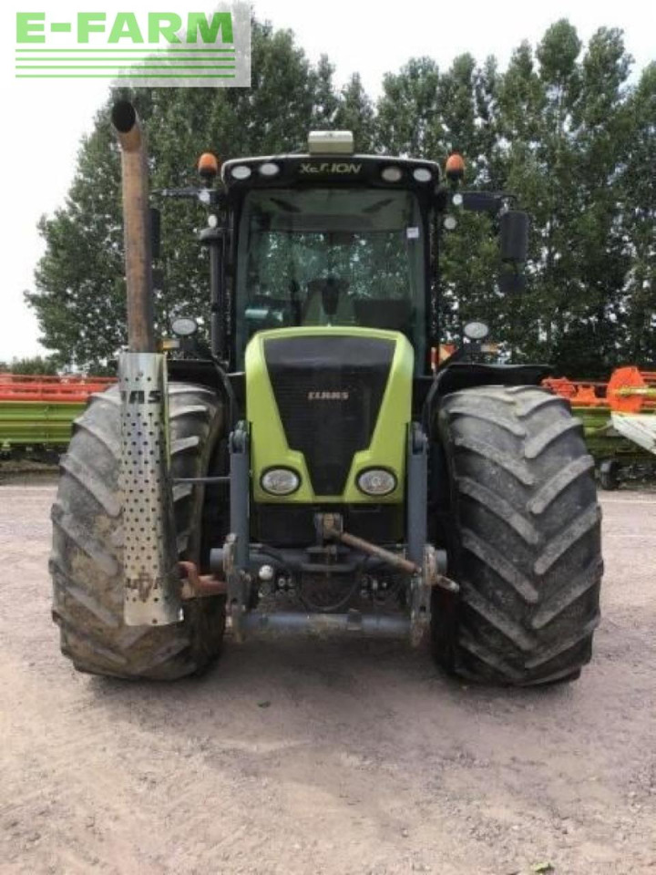 Farm tractor CLAAS xerion 3800: picture 2