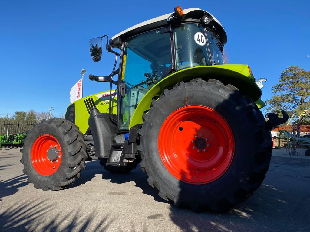 New Farm tractor Claas Arion 420: picture 16