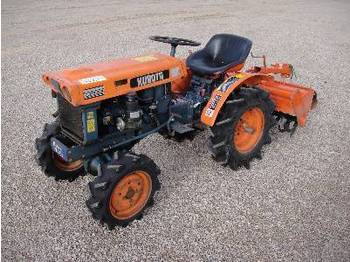Kubota B6000 4X4 - Farm tractor