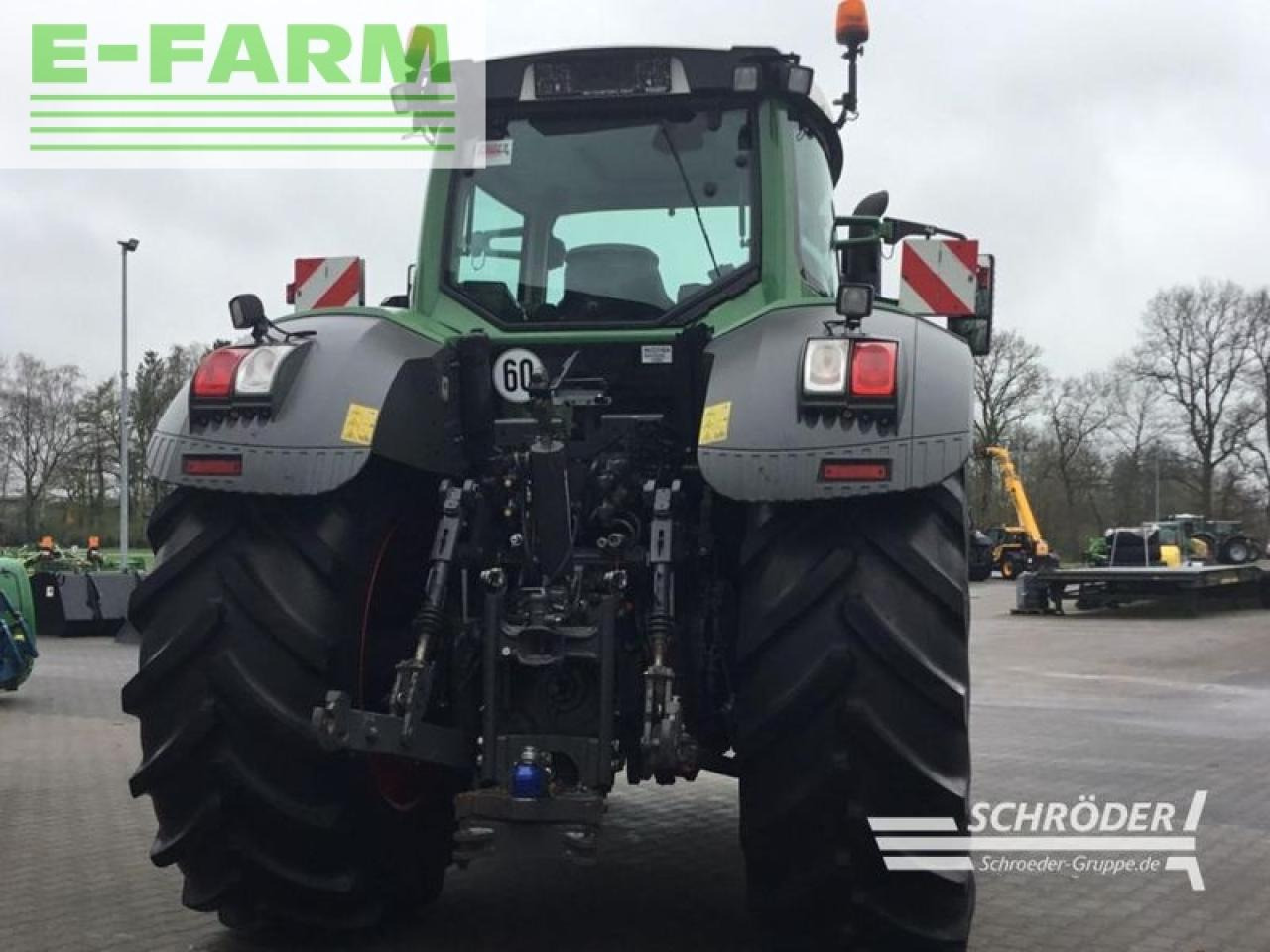 Farm tractor Fendt 828 vario s4 profi plus: picture 4