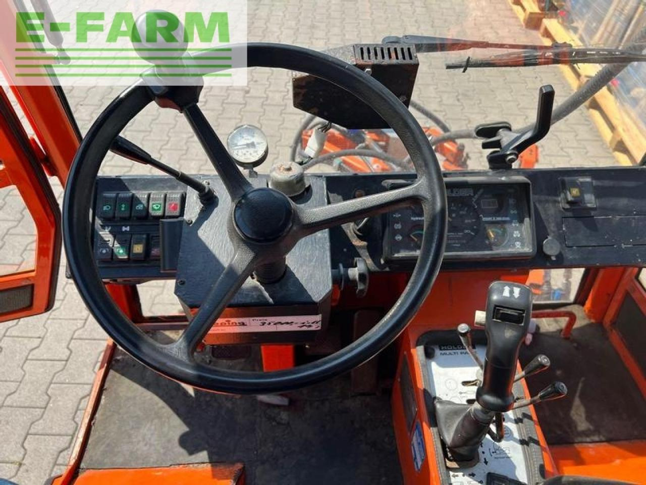 Farm tractor Holder 203: picture 6