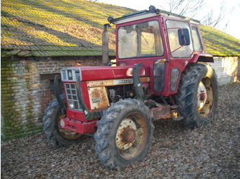 Farm tractor IHC IHC International 1046 Allrad: picture 1