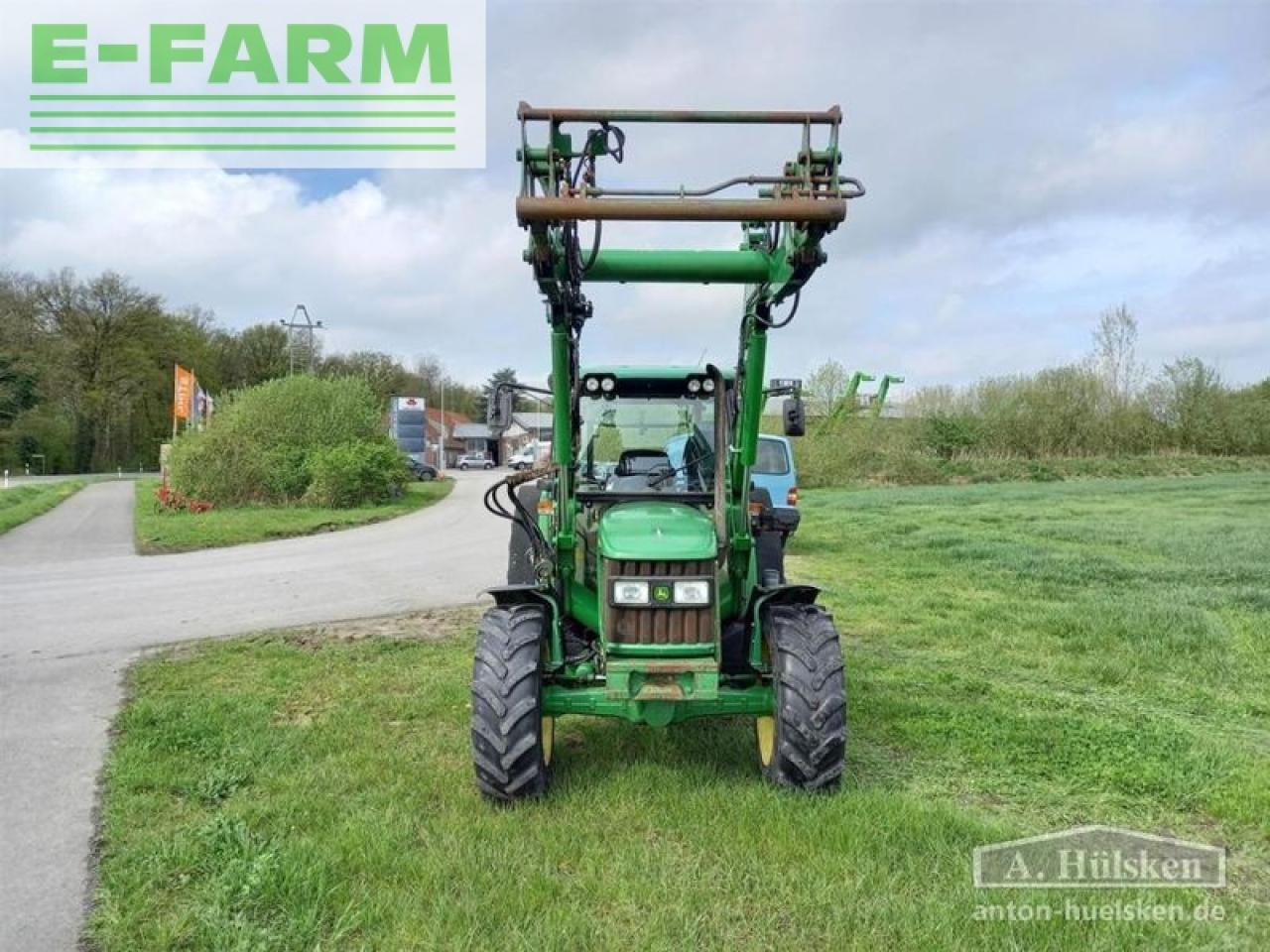 Farm tractor John Deere 5415 inkl. frontlader: picture 3