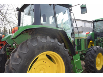 Farm tractor John Deere 6100: picture 5