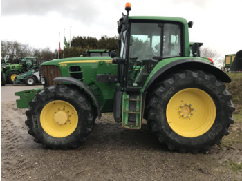 Farm tractor JOHN DEERE 6830