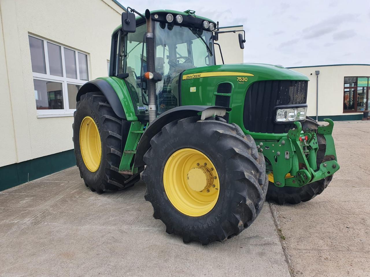 Farm tractor John Deere 7530 Premium: picture 6