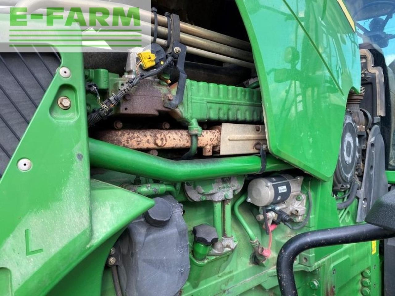 Farm tractor John Deere 8130: picture 13