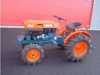 Farm tractor Kubota B5000 DT - 4X4: picture 1