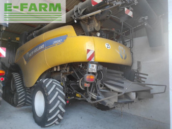 Farm tractor NEW HOLLAND CR series