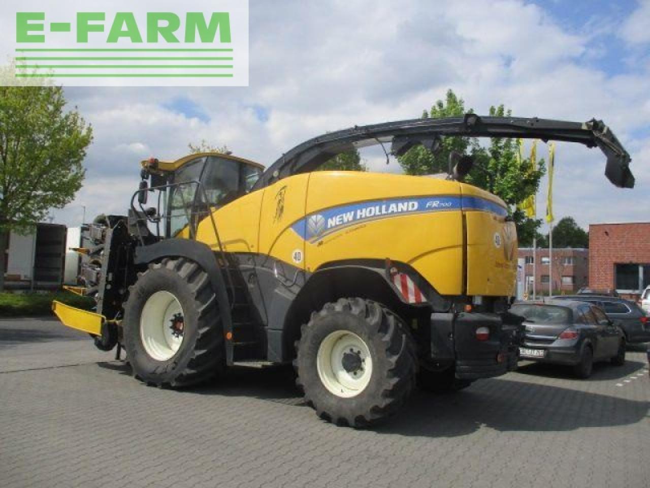 Forage harvester New Holland fr 700: picture 6