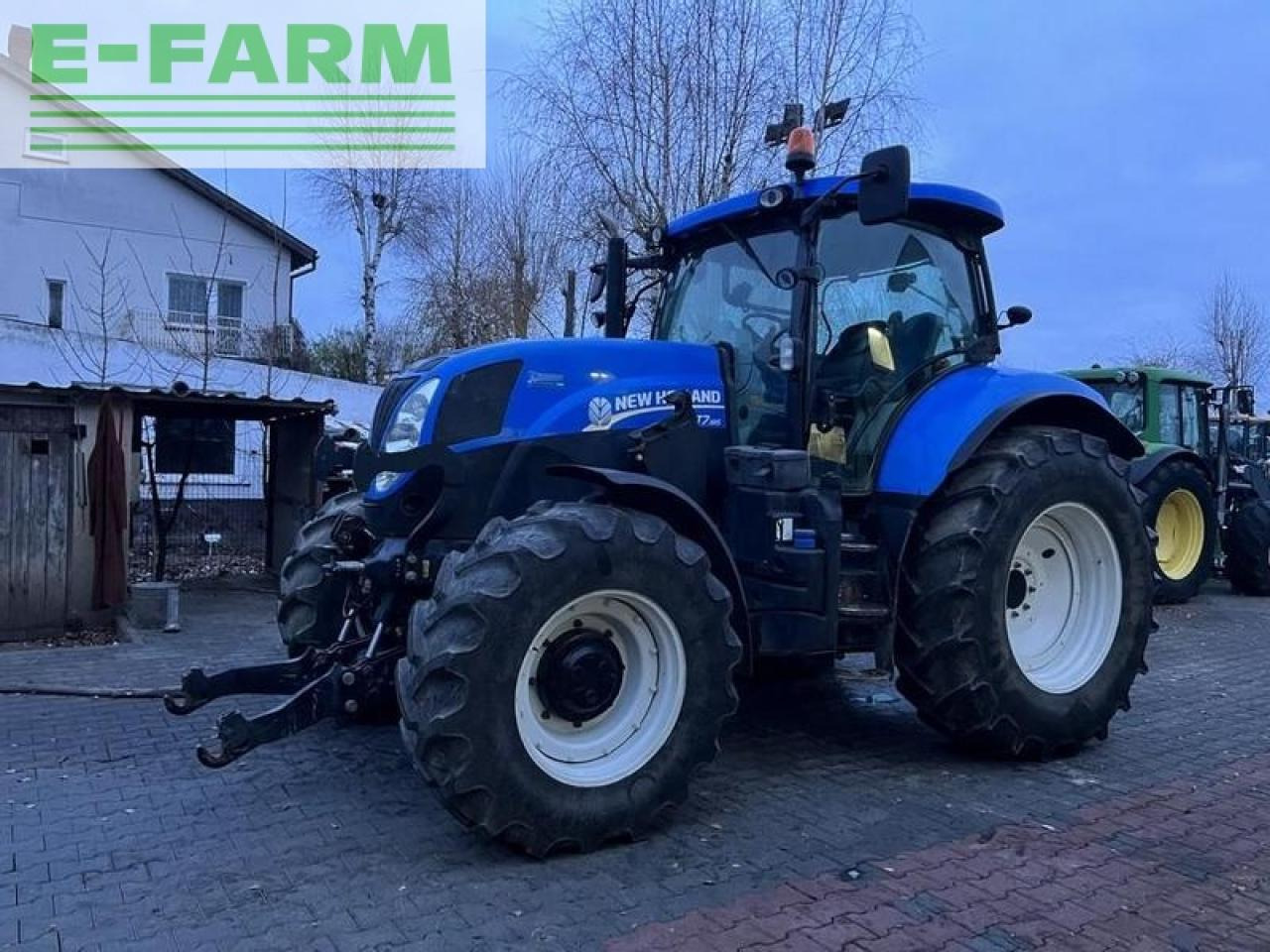 Farm tractor New Holland t7.185 power command: picture 6