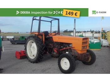 Farm tractor Renault 451 S: picture 1