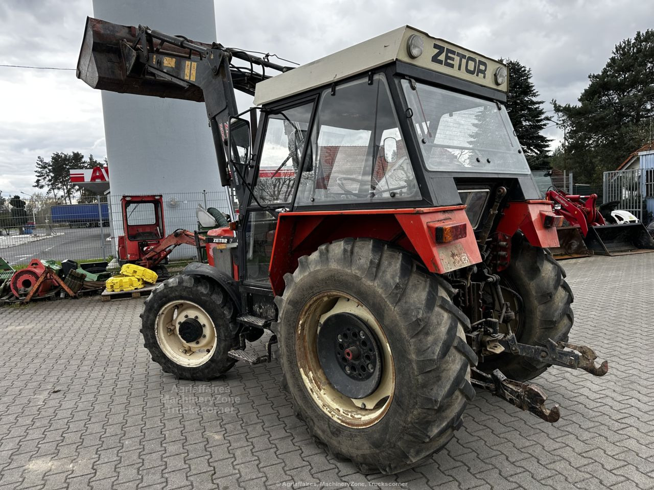 Farm tractor Zetor 6340: picture 2