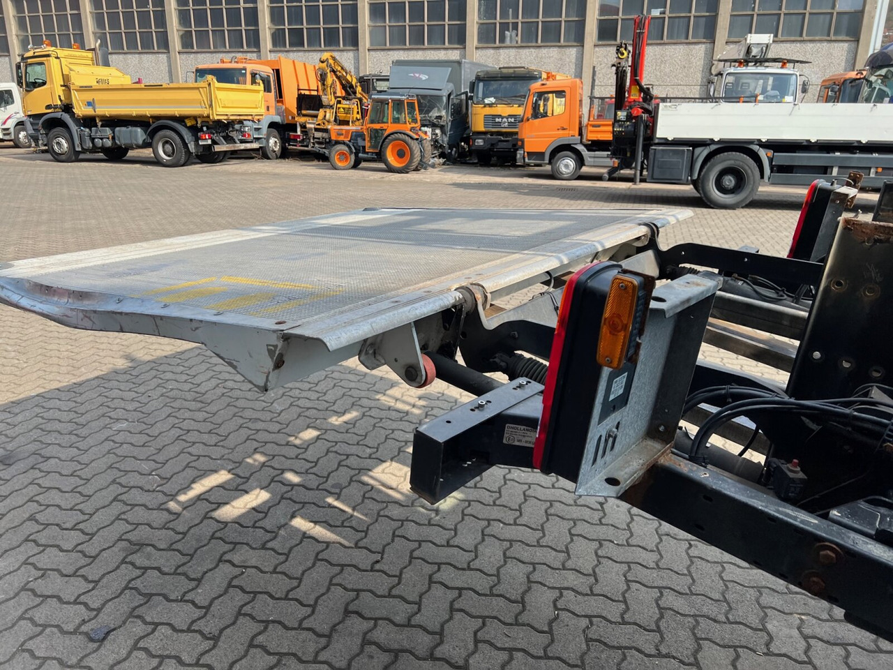Tail lift Dhollandia Ladebordwand DH LM15 Dhollandia Ladebordwand DH LM15: picture 4