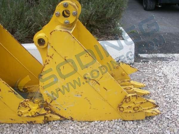 Excavator bucket for Construction machinery HYUNDAI R28-7 - 450MM: picture 2