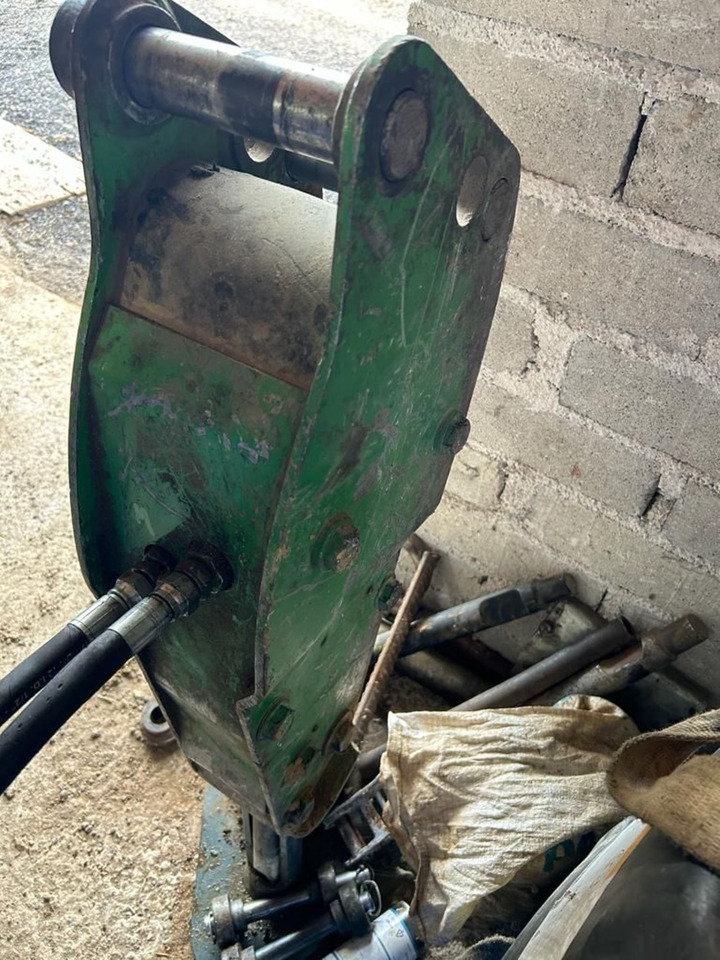 Hydraulic hammer MONTABERT BRP30: picture 2