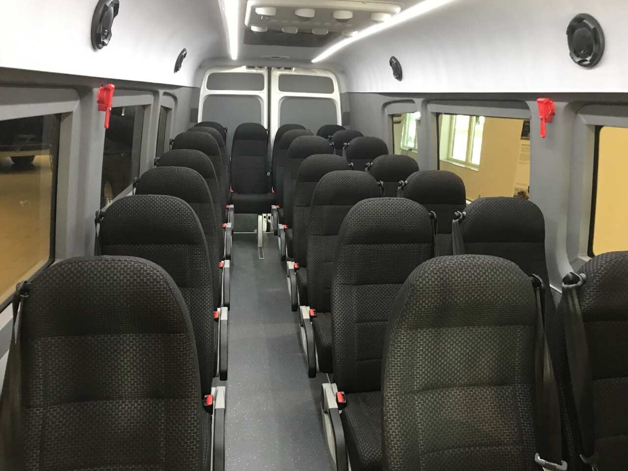 Minibus, Passenger van MAN TGE 6.180 Intercity Euro 6D: picture 14
