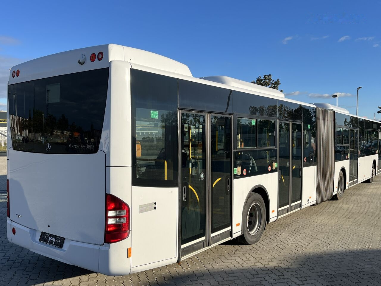 City bus Mercedes-Benz Conecto G (LF) - 40 Sitze + 101 Stehpl. + 1 Rollstuhl: picture 7