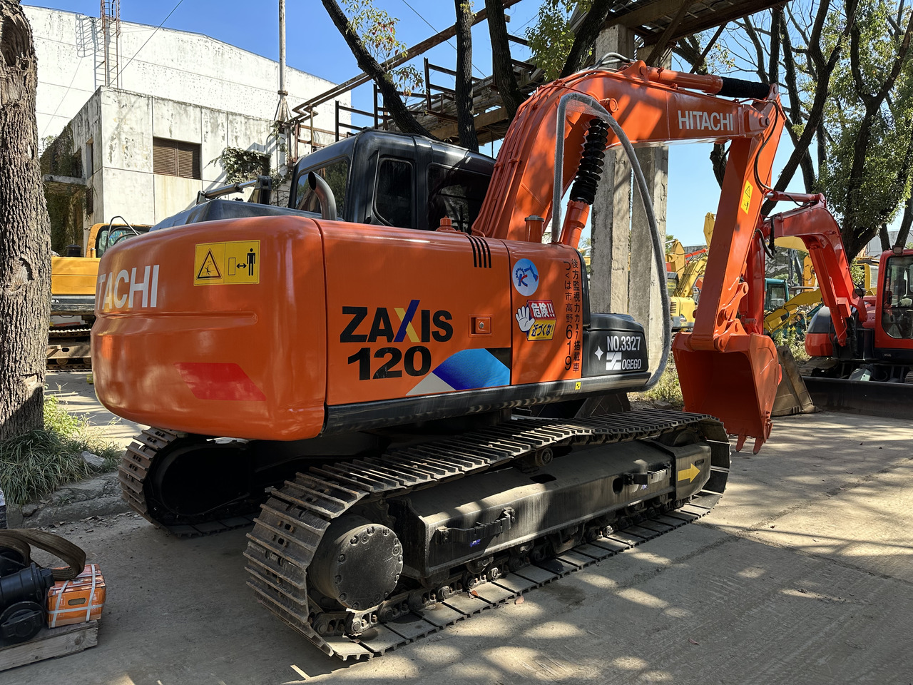 Crawler excavator 2022 model Korea original made used excavator HITACHI ZX120  hot selling !!!: picture 2