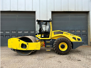 Bomag BW219DH-5 - Roller: picture 1