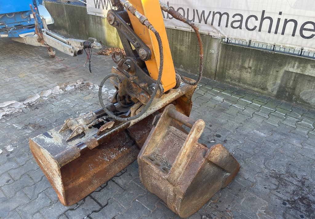 Mini excavator CASE CX 50 B ZTS: picture 12