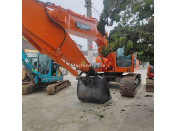 Crawler excavator Doosan DX225LC-7: picture 3