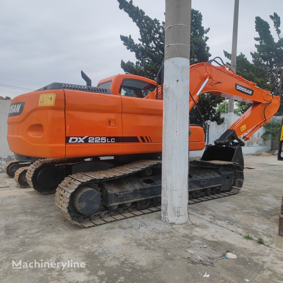 Crawler excavator Doosan DX225LC-7: picture 9