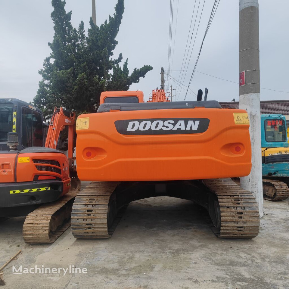 Crawler excavator Doosan DX225LC-7: picture 7