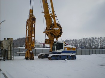 Bauer GB 34 - Drilling rig