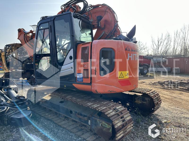Crawler excavator Hitachi ZX135US: picture 2
