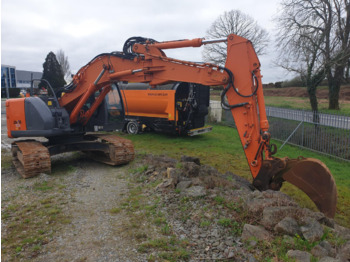 Crawler excavator Hitachi ZX225USLC-3: picture 3