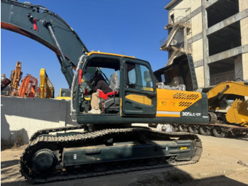 Crawler excavator Hyundai 305lc-9t: picture 1