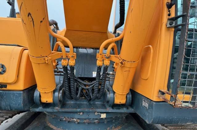 Crawler excavator Hyundai Robex 250 N LC-9: picture 7