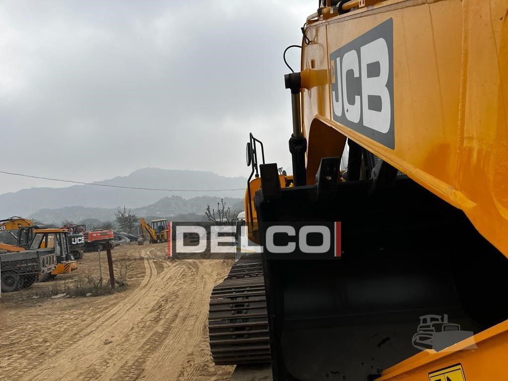 New Crawler excavator JCB NXT215 LC: picture 15
