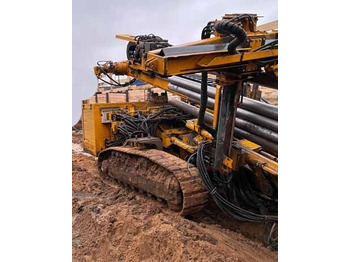 Drilling rig Klemm KR806-2: picture 1