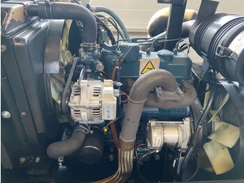 Air compressor Kubota Sullair 15.5 kW 7 bar 2000 L / min Diesel Schroefcompressor: picture 3