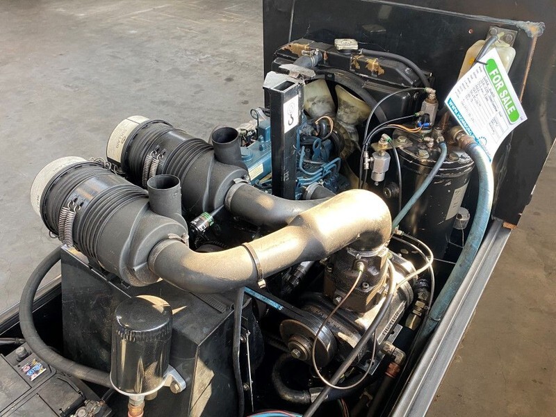 Air compressor Kubota Sullair 15.5 kW 7 bar 2000 L / min Diesel Schroefcompressor: picture 7