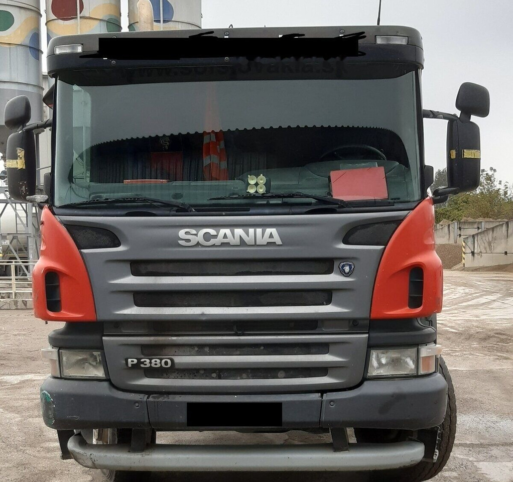 Concrete mixer truck Scania P380 6x6 Concrete mixer: picture 3