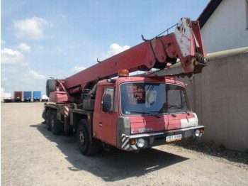 Mobile crane TATRA 815 AD28: picture 1