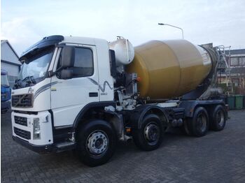 Concrete mixer truck Volvo FM 380 8X4 10 CUB DRUM 2018: picture 1