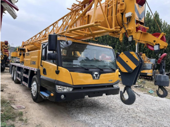Lease a XCMG QY25K5-1 25 ton crane XCMG QY25K5-1 25 ton crane: picture 1