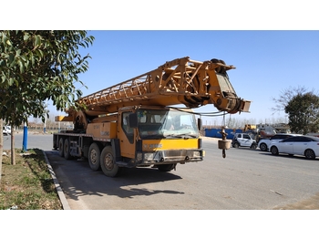 Mobile crane X.C.M.G 70TON: picture 1
