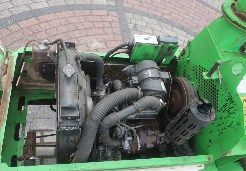 Lease a Greenmech Wood Chipper Diesel (engine issue)  Greenmech Wood Chipper Diesel (engine issue): picture 10