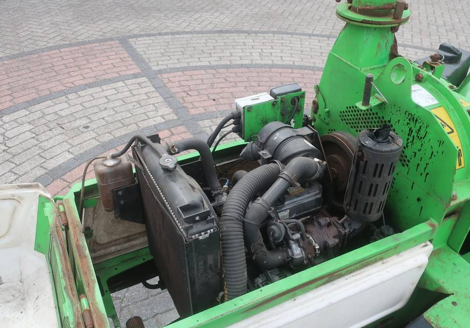Lease a Greenmech Wood Chipper Diesel (engine issue)  Greenmech Wood Chipper Diesel (engine issue): picture 9
