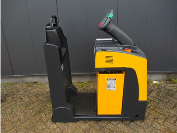 Tow tractor JUNGHEINRICH