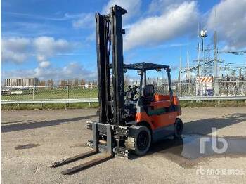 Forklift TOYOTA 7FBMF50: picture 1